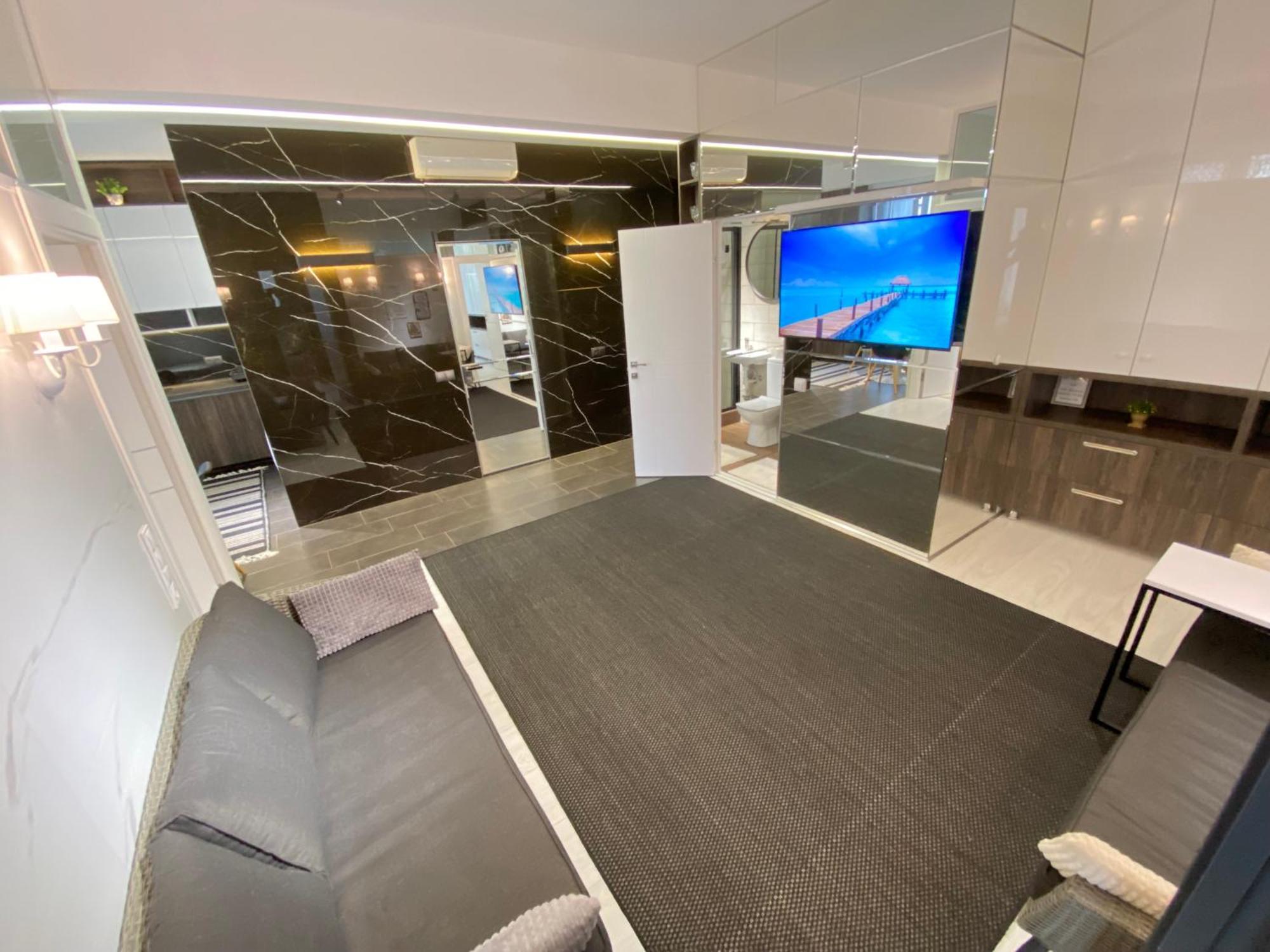 Rentnow Modern Business Apartment With 3 Bedrooms In Centre 基希讷乌 外观 照片