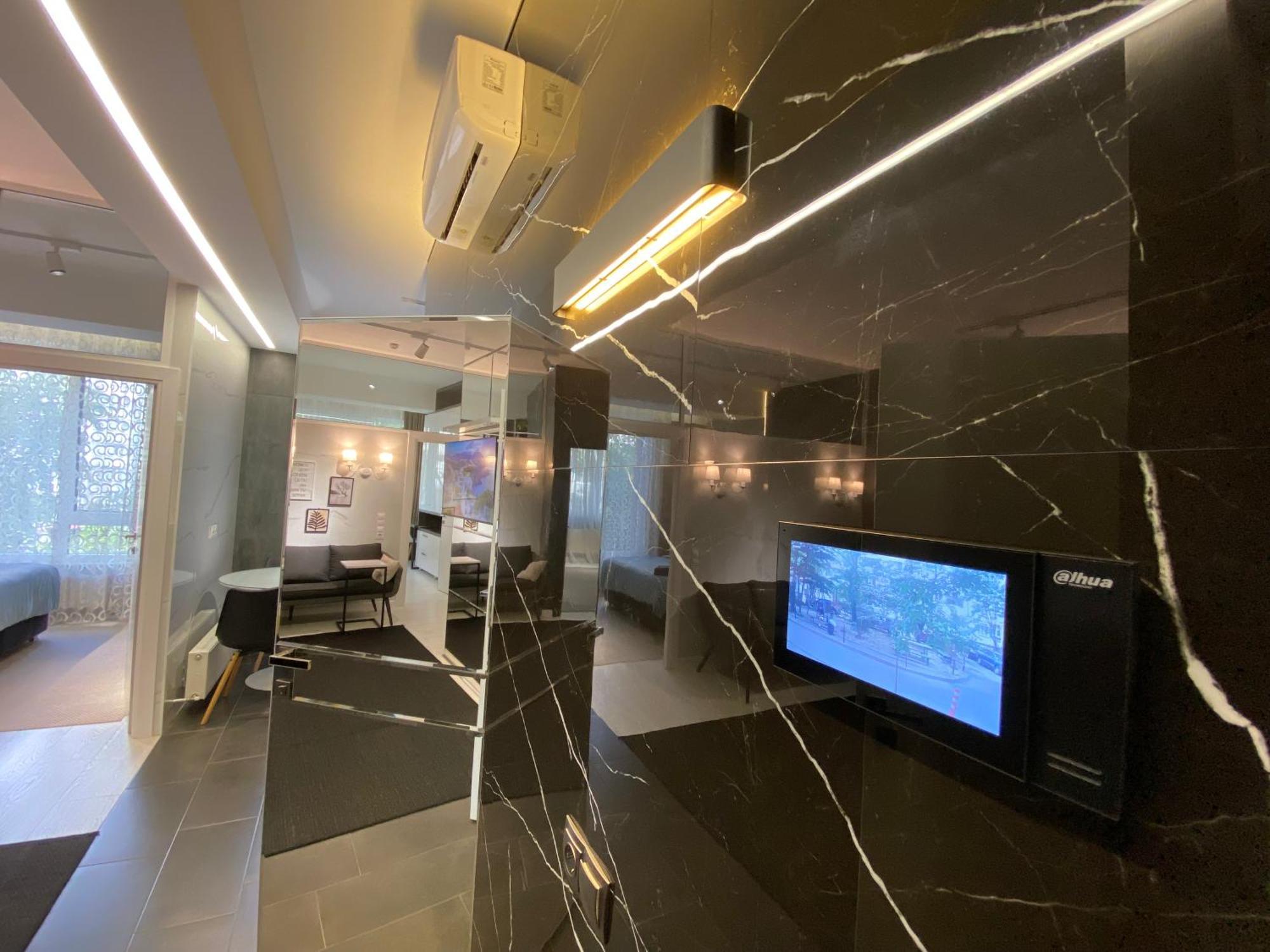 Rentnow Modern Business Apartment With 3 Bedrooms In Centre 基希讷乌 外观 照片