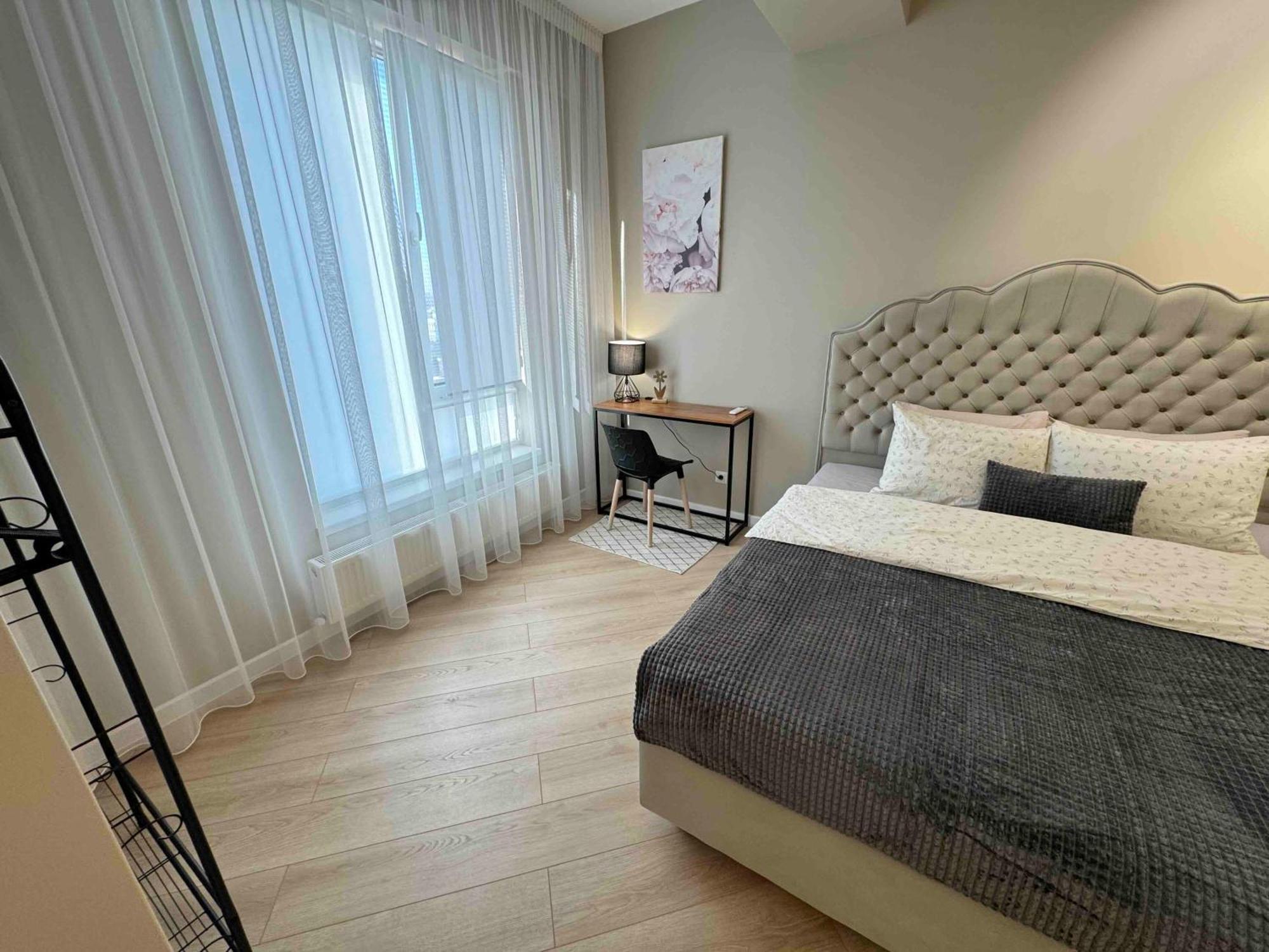 Rentnow Modern Business Apartment With 3 Bedrooms In Centre 基希讷乌 外观 照片