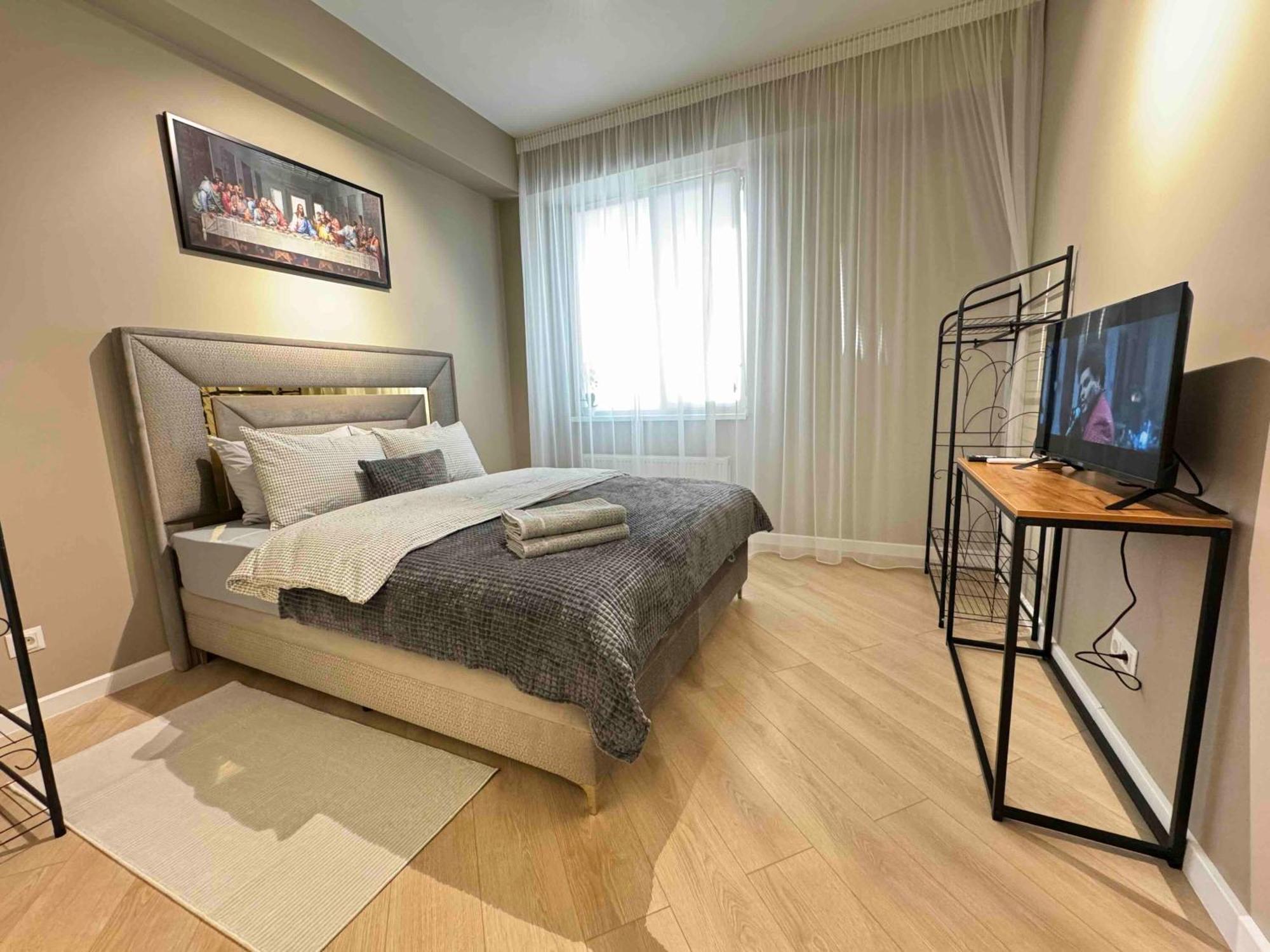 Rentnow Modern Business Apartment With 3 Bedrooms In Centre 基希讷乌 外观 照片