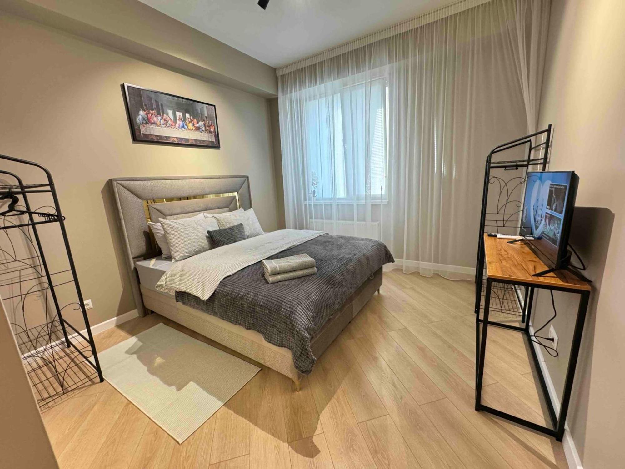 Rentnow Modern Business Apartment With 3 Bedrooms In Centre 基希讷乌 外观 照片