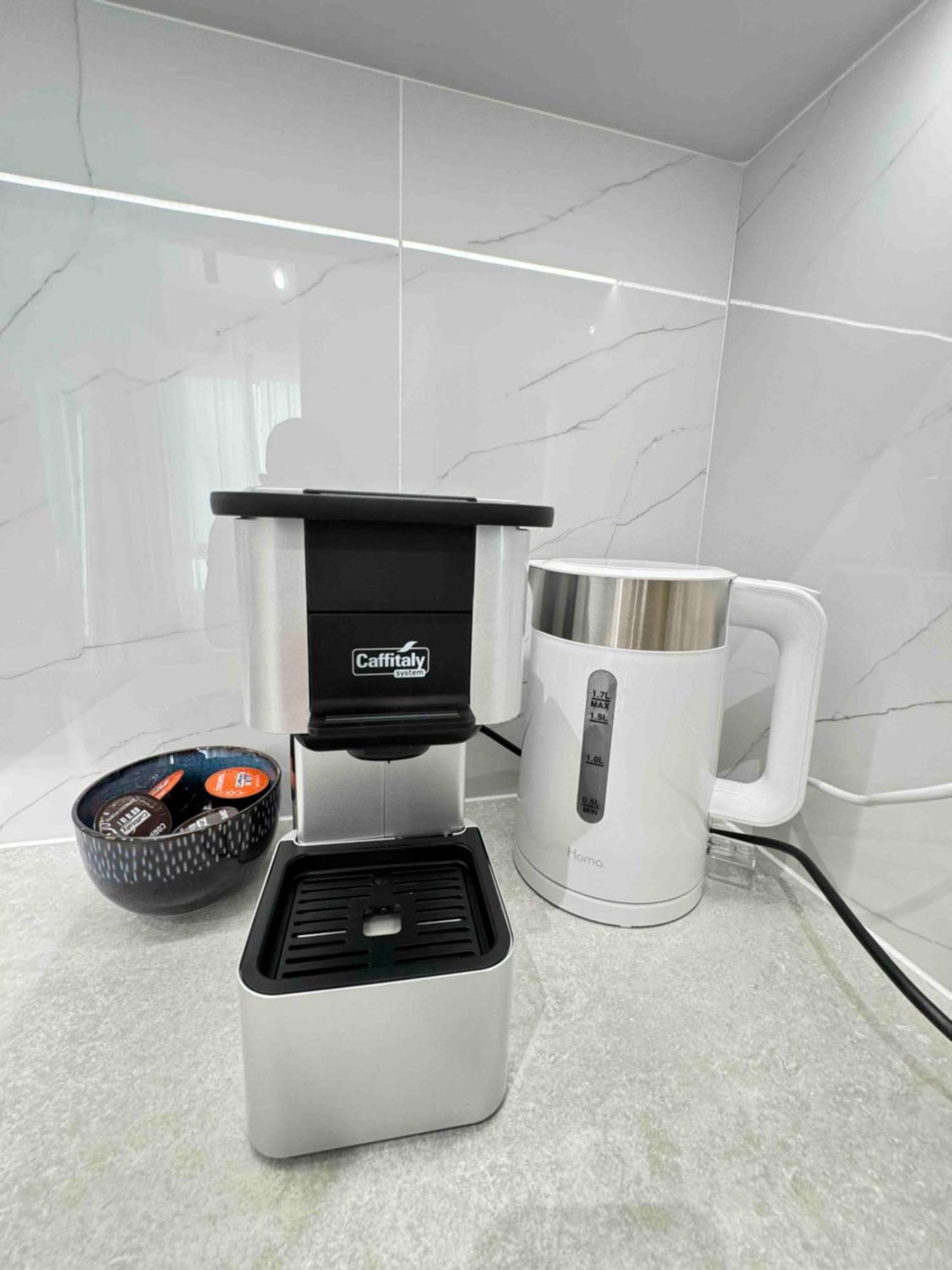 Rentnow Modern Business Apartment With 3 Bedrooms In Centre 基希讷乌 外观 照片