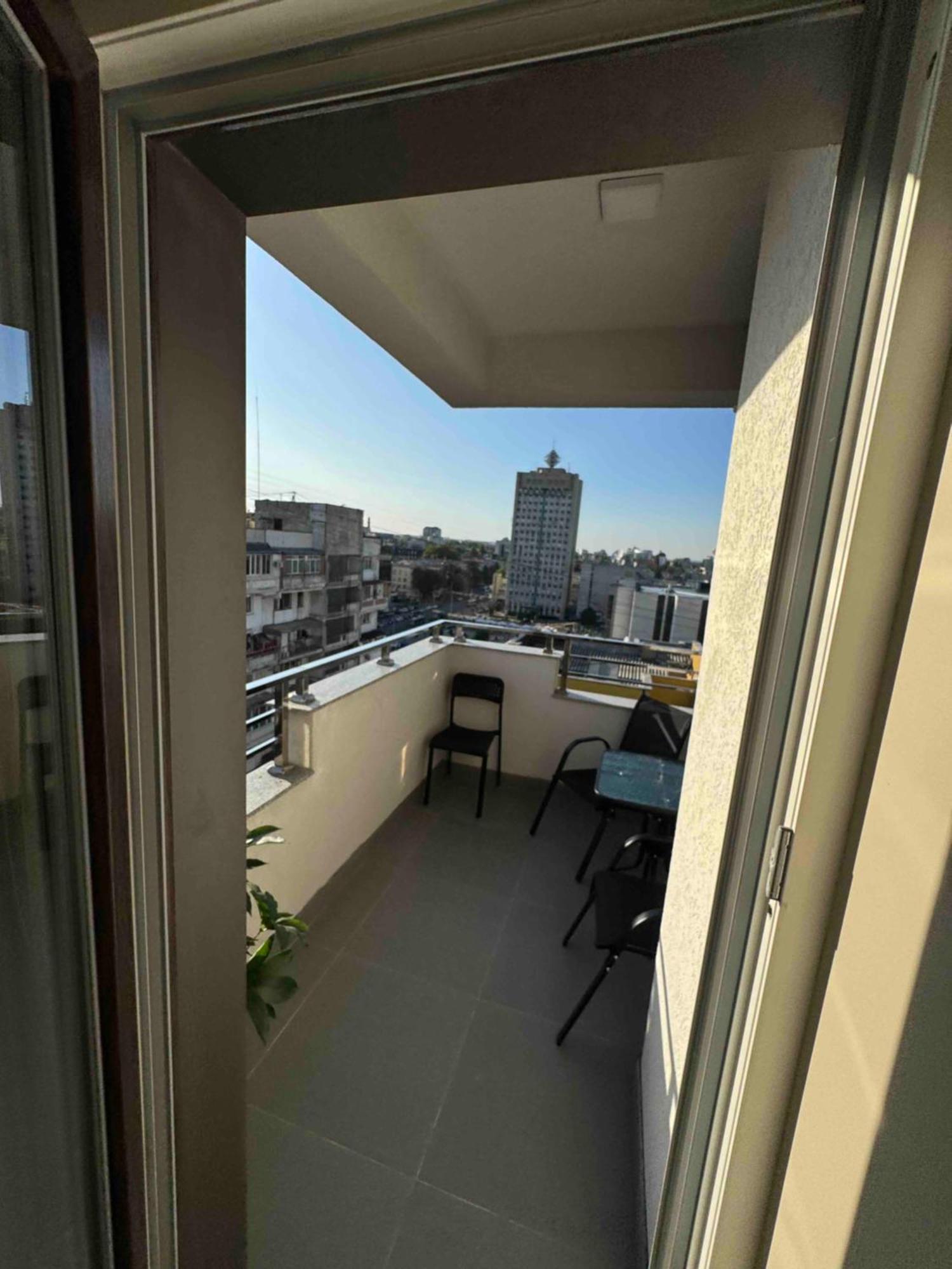 Rentnow Modern Business Apartment With 3 Bedrooms In Centre 基希讷乌 外观 照片