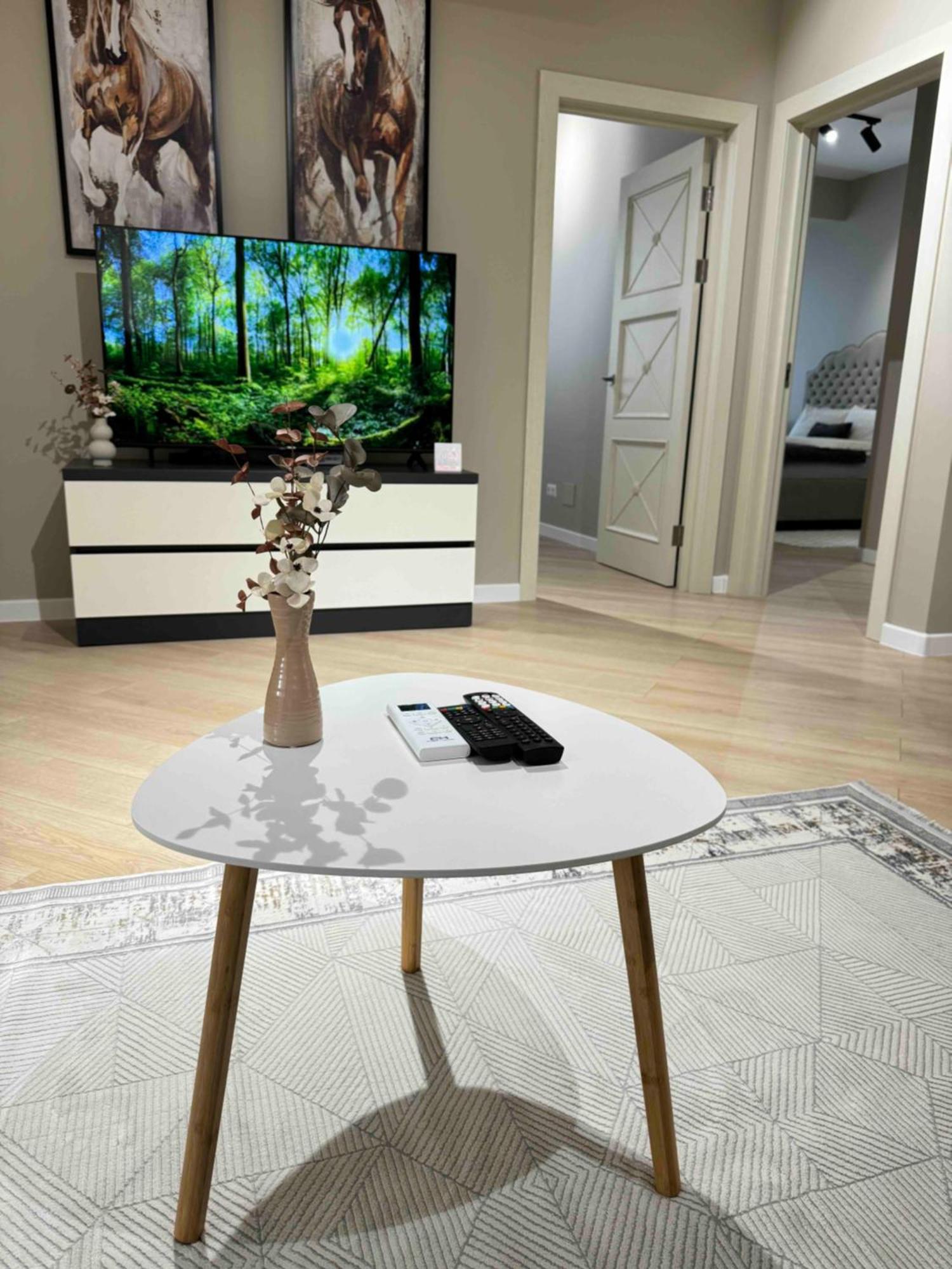 Rentnow Modern Business Apartment With 3 Bedrooms In Centre 基希讷乌 外观 照片